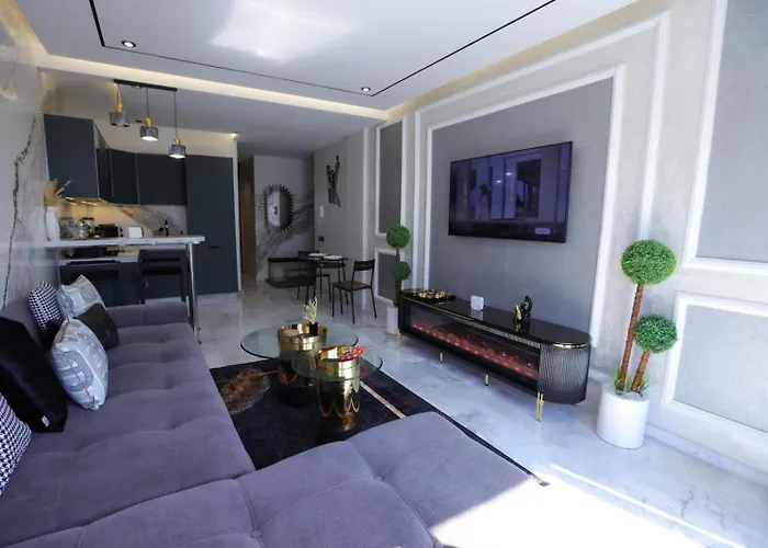 Modern Cozy Ghandi District